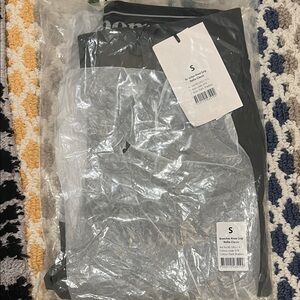 Women's Black Basic Capri Pants